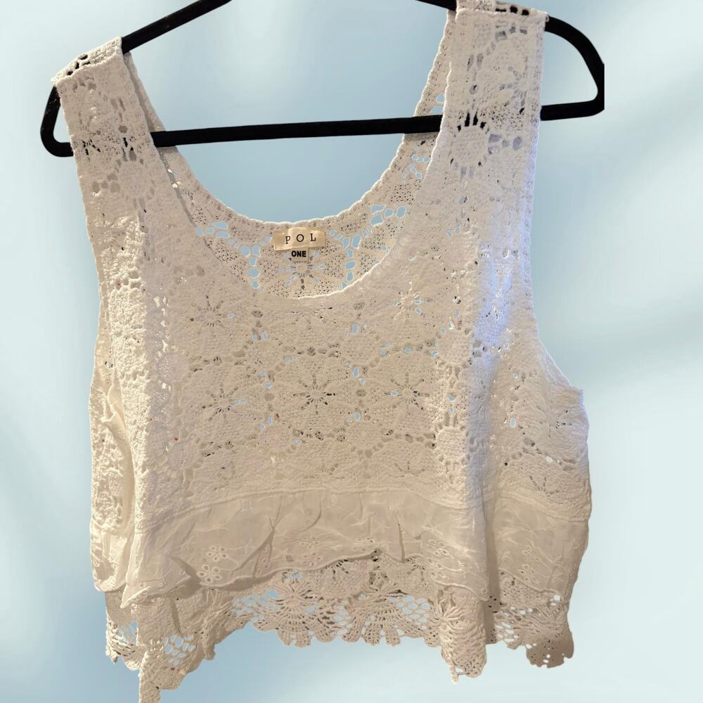 POL White Crochet lace sleeveless top.  One Size.